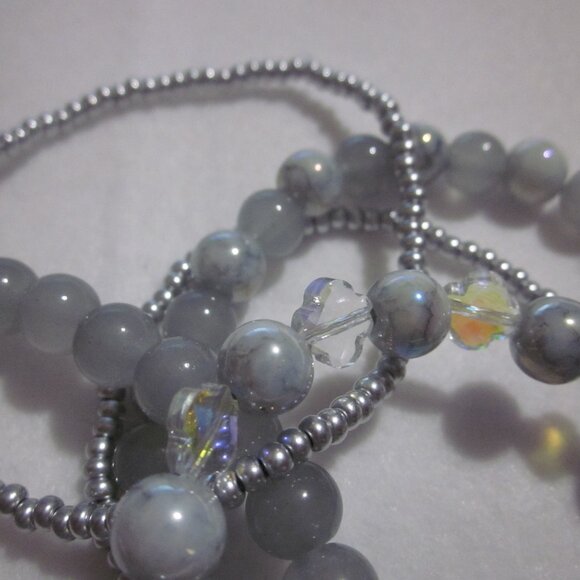 Gray and Silver Bracelet Set. - Picture 2 of 6